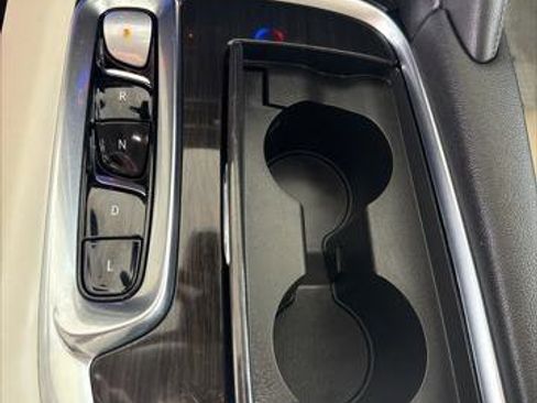 Used 2022 Buick Enclave Essence w/ LPO, Floor Liner Package image 17