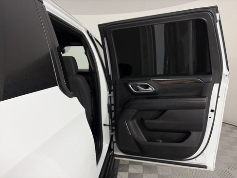 Used 2023 GMC Yukon XL SLE w/ Max Trailering Package image 29