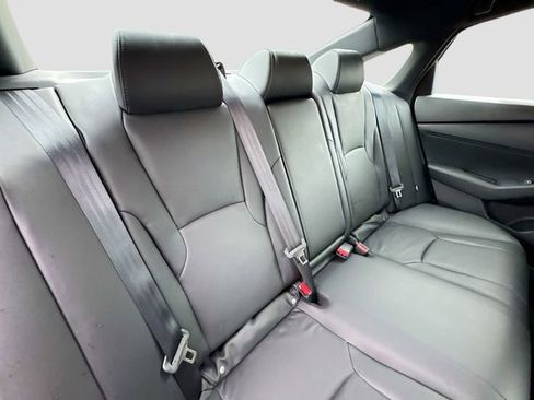 Used 2023 Honda Accord Sport image 27