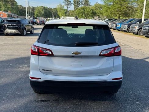 Used 2019 Chevrolet Equinox LS image 6