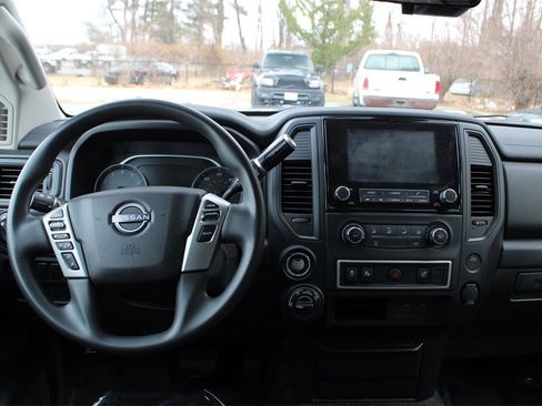 Used 2023 Nissan Titan S w/ S Utility Package image 15