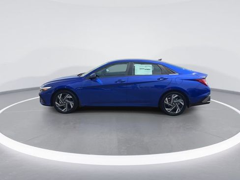 New 2026 Hyundai Elantra Limited FWD image 5