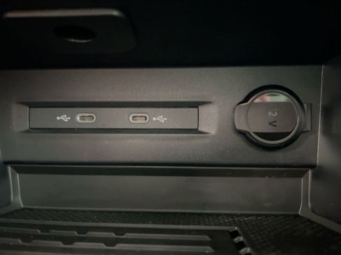 New 2026 Volkswagen Taos SE image 35