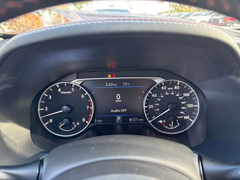 New 2025 Nissan Altima 2.5 SR image 17