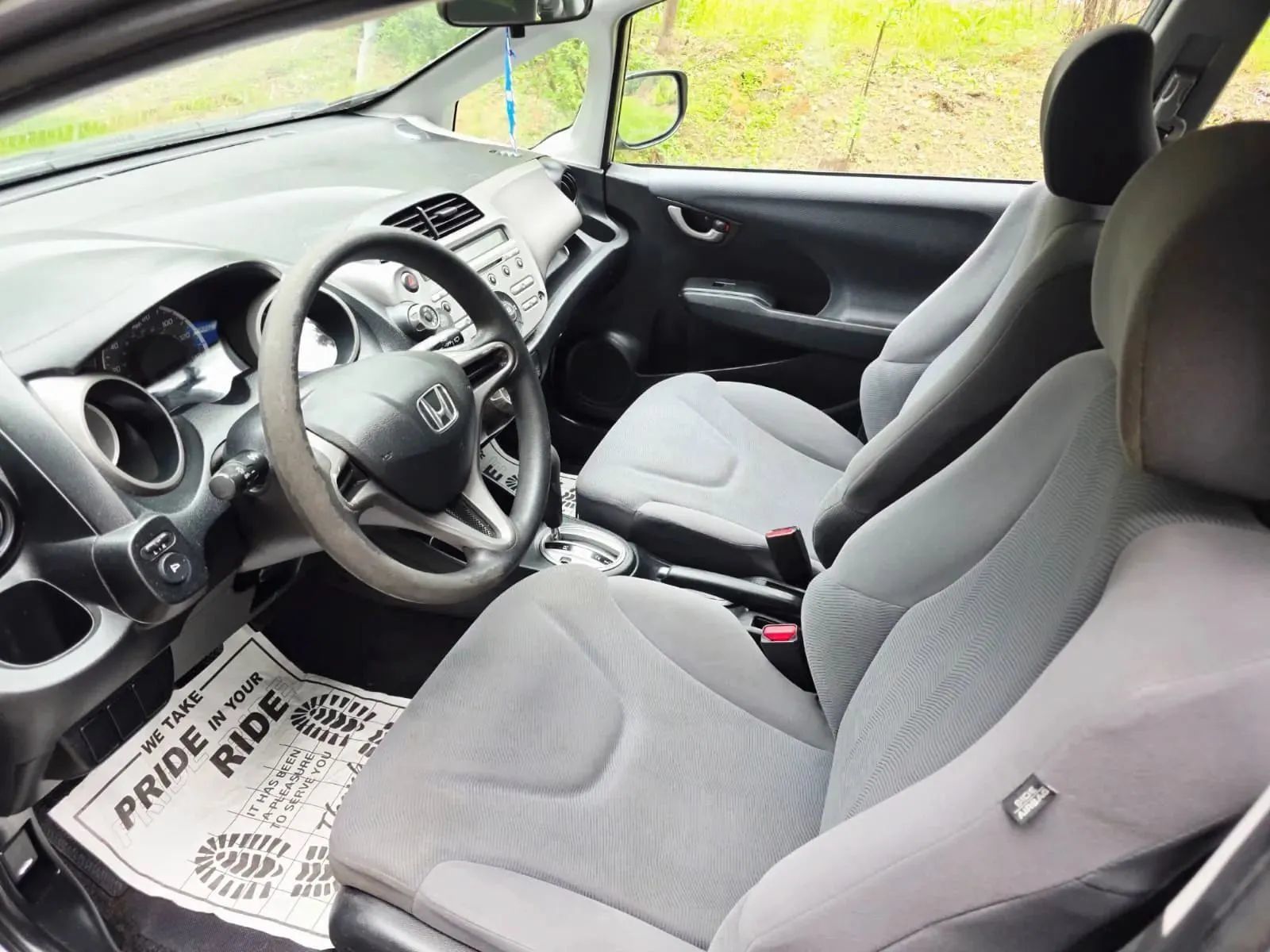 Used 2009 Honda Fit image 9
