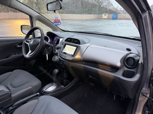 Used 2013 Honda Fit image 18