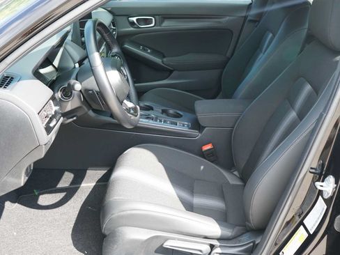 Used 2025 Honda Civic Sport image 9
