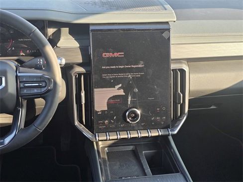 New 2026 GMC Acadia AT4 image 15