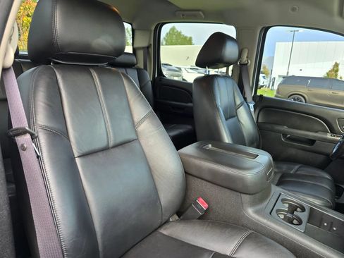 Used 2012 Chevrolet Silverado 2500 LTZ w/ LTZ Plus Package AWD/4WD image 11