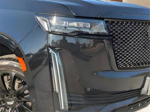 Used 2021 Cadillac Escalade Sport Platinum w/ LPO, ONYX Package image 58