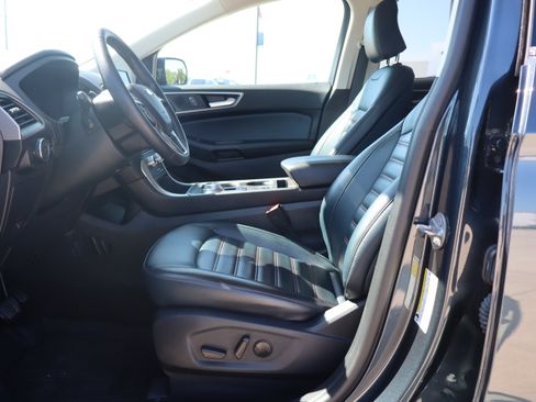 Used 2024 Ford Edge SEL w/ Sport Appearance Package AWD/4WD image 10