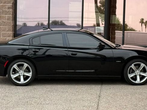 Used 2018 Dodge Charger R/T RWD image 14