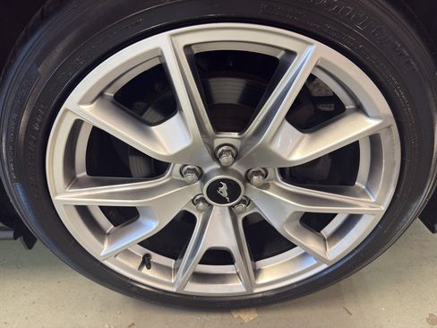 Used 2015 Ford Mustang GT Premium w/ Equipment Group 401A RWD image 32
