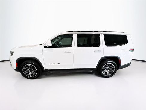 Used 2022 Jeep Wagoneer Series III w/ Convenience Group I AWD/4WD image 30