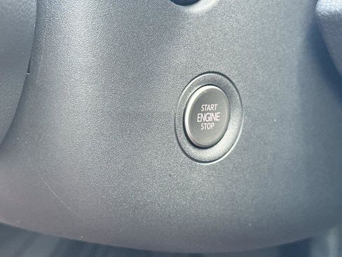 Used 2023 Volkswagen ID.4 Pro image 22