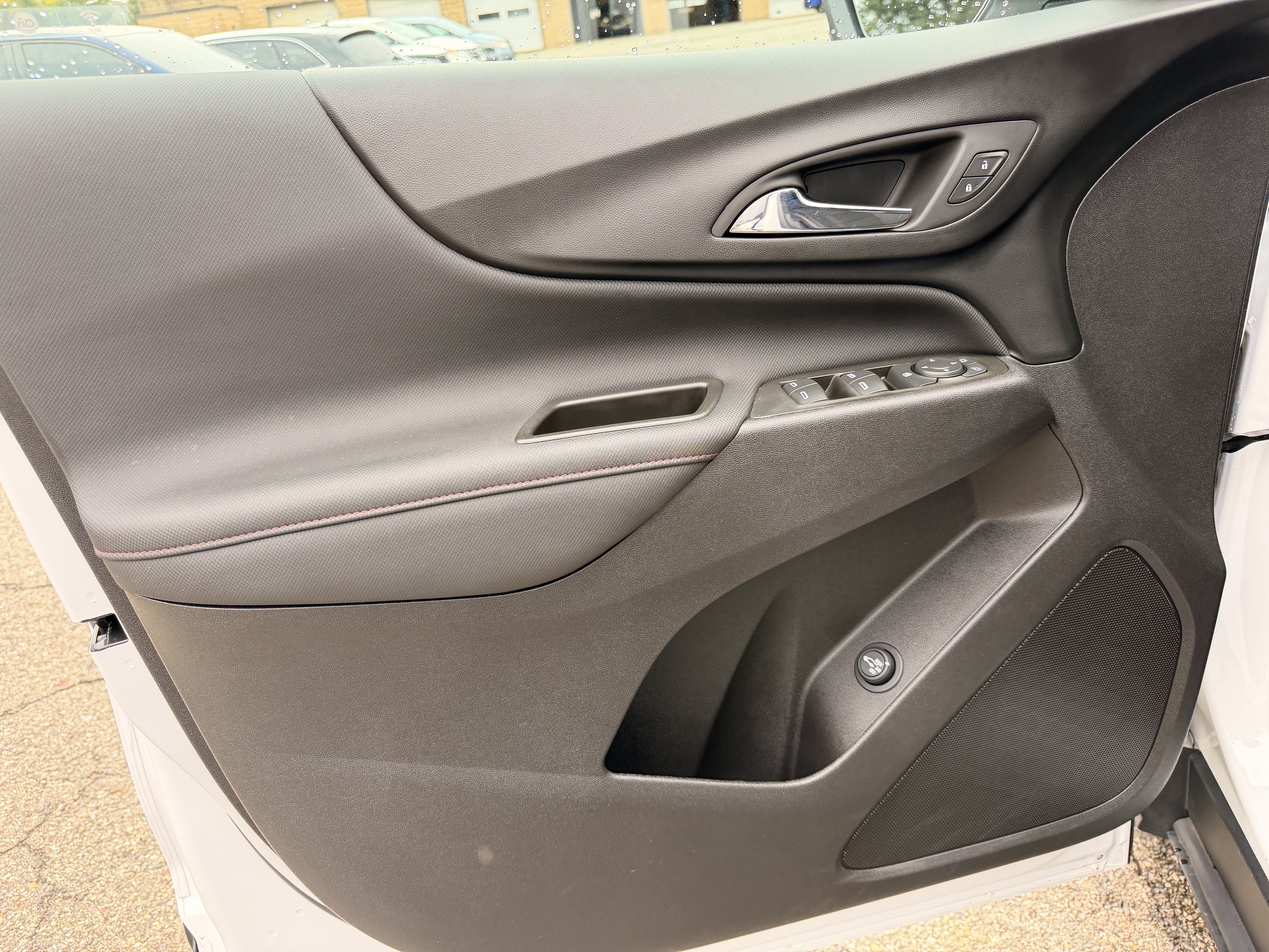 Used 2024 Chevrolet Equinox RS w/ LPO, Floor Liner Package AWD/4WD image 13