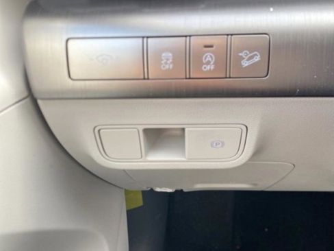 New 2026 Hyundai Kona SE FWD image 11