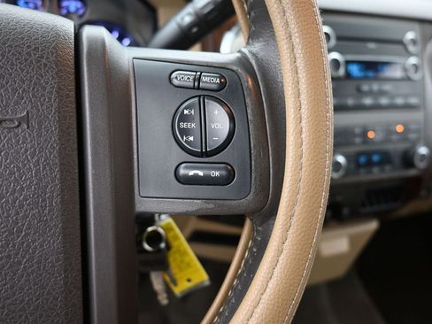 Used 2011 Ford F250 Lariat w/ FX4 Off Road Pkg AWD/4WD image 4