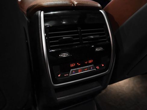 Used 2020 BMW X6 xDrive40i w/ Executive Package image 36