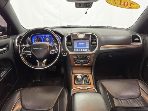 Used 2017 Chrysler 300 C Platinum w/ Safetytec Group II image 30