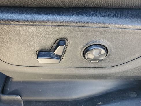 Used 2020 RAM 1500 Big Horn AWD/4WD image 30