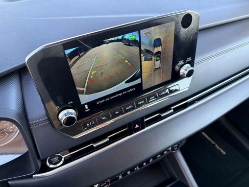 Used 2024 Mitsubishi Outlander SE image 30