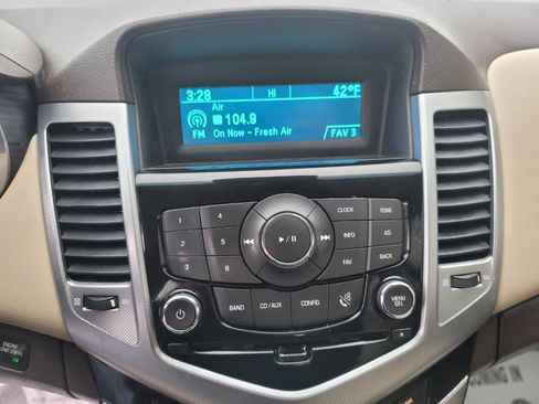 Used 2012 Chevrolet Cruze LTZ image 17