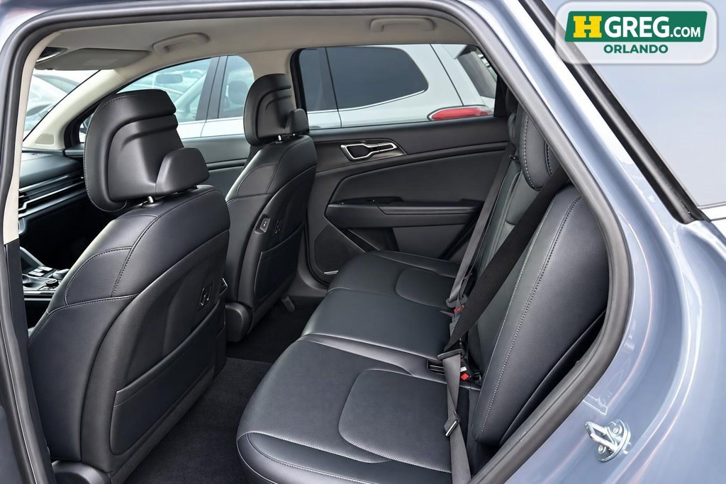 Used 2024 Kia Sportage EX FWD image 12