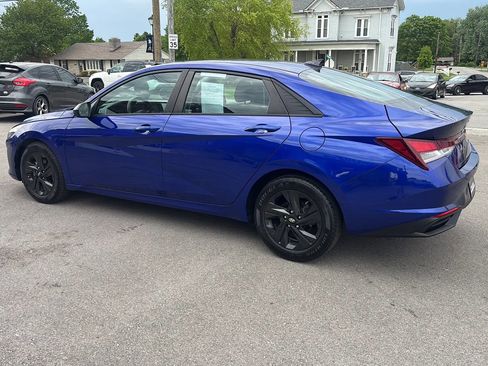 Used 2021 Hyundai Elantra SEL FWD image 7