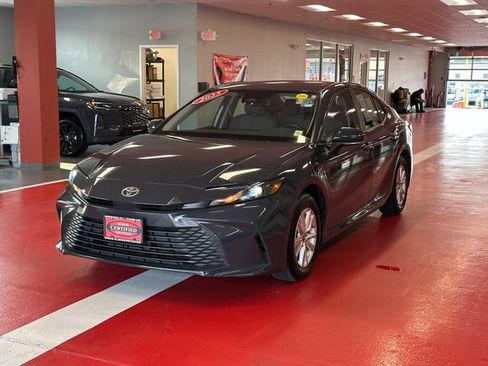 Used 2025 Toyota Camry LE w/ Convenience Package AWD/4WD image 7