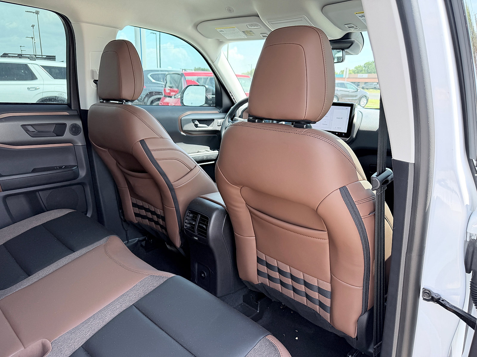Used 2025 Ford Bronco Sport Outer Banks w/ Outer Banks Tech Package+ AWD/4WD image 16