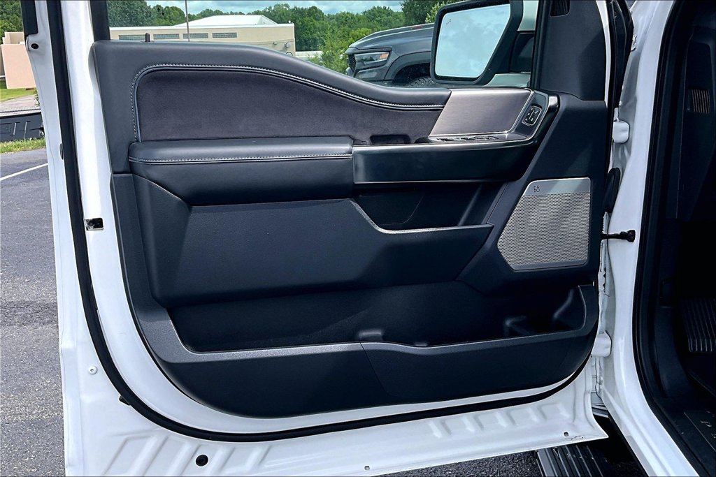 Used 2024 Ford F150 Platinum AWD/4WD image 23