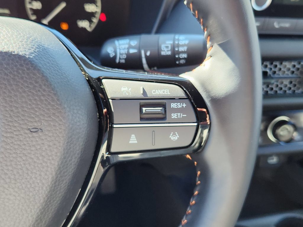 Used 2025 Honda HR-V Sport image 22
