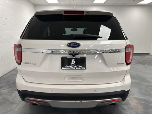 Used 2016 Ford Explorer Limited w/ Equipment Group 301A AWD/4WD image 7