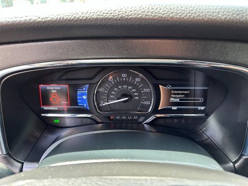 Used 2015 Lincoln Navigator 4WD image 18