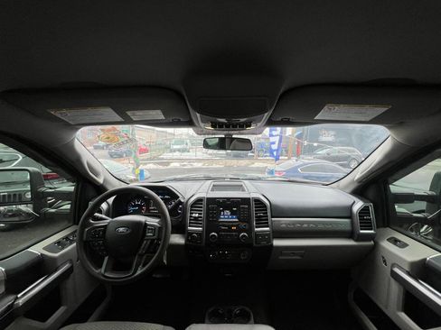 Used 2018 Ford F350 XLT image 30