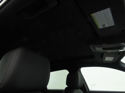 Used 2025 Audi Q3 2.0T Premium Plus w/ Premium Plus Package image 19