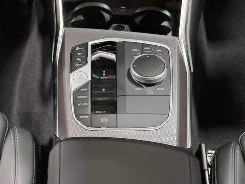 Used 2026 BMW 330i xDrive Sedan w/ Premium Package AWD/4WD image 24