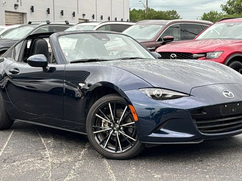 Used 2025 MAZDA MX-5 Miata RF Grand Touring RWD image 2