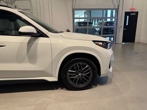 Used 2023 BMW X1 xDrive28i w/ Premium Enhanced Package AWD/4WD image 8