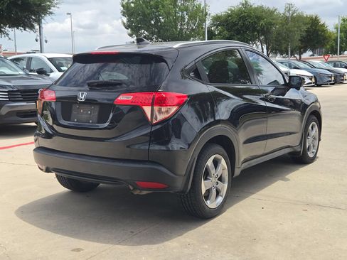 Used 2017 Honda HR-V EX-L image 3