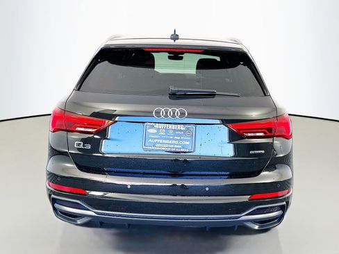 Used 2022 Audi Q3 2.0T Premium Plus w/ Premium Plus Package AWD/4WD image 6
