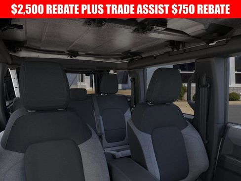 New 2025 Ford Bronco 4-Door image 12