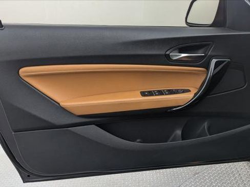 Used 2021 BMW 230i Convertible w/ Premium Package image 12