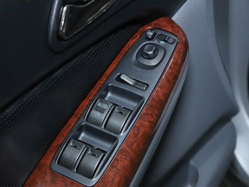 Used 2005 Acura MDX Touring image 20