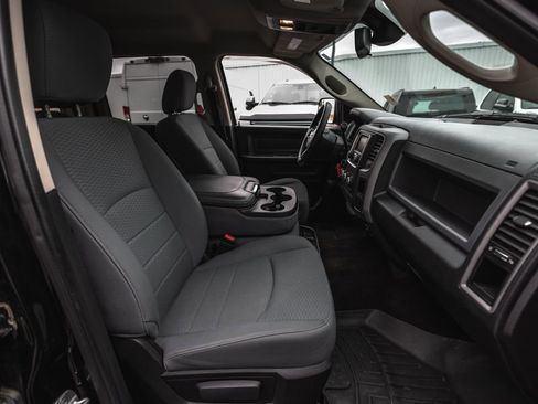Used 2014 RAM 1500 Express w/ Black Ram 1500 Express Group AWD/4WD image 29