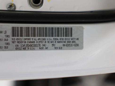 Used 2019 Jeep Cherokee Limited AWD/4WD image 43