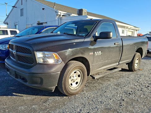 Used 2017 RAM 1500 Tradesman w/ Power & Remote Entry Group image 3