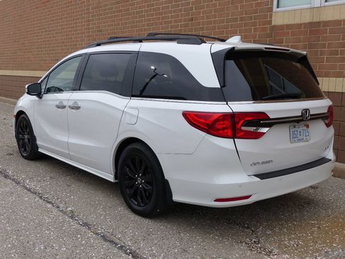 Used 2024 Honda Odyssey Elite image 8