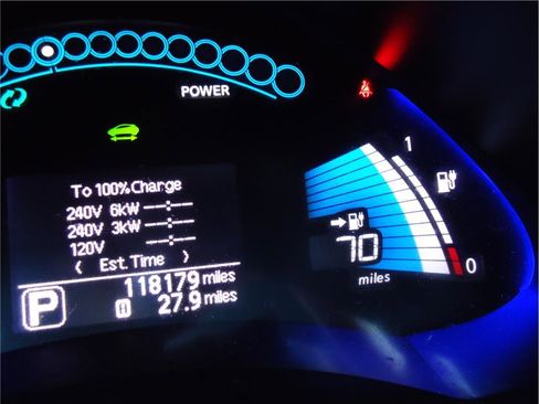 Used 2013 Nissan Leaf SV w/ LED & Quick Charge Pkg image 17
